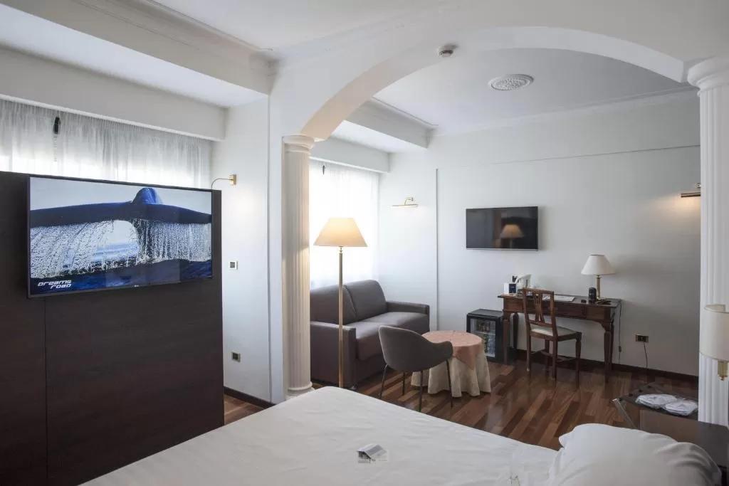 Hotel Plaza Pescara Ngoại thất bức ảnh
