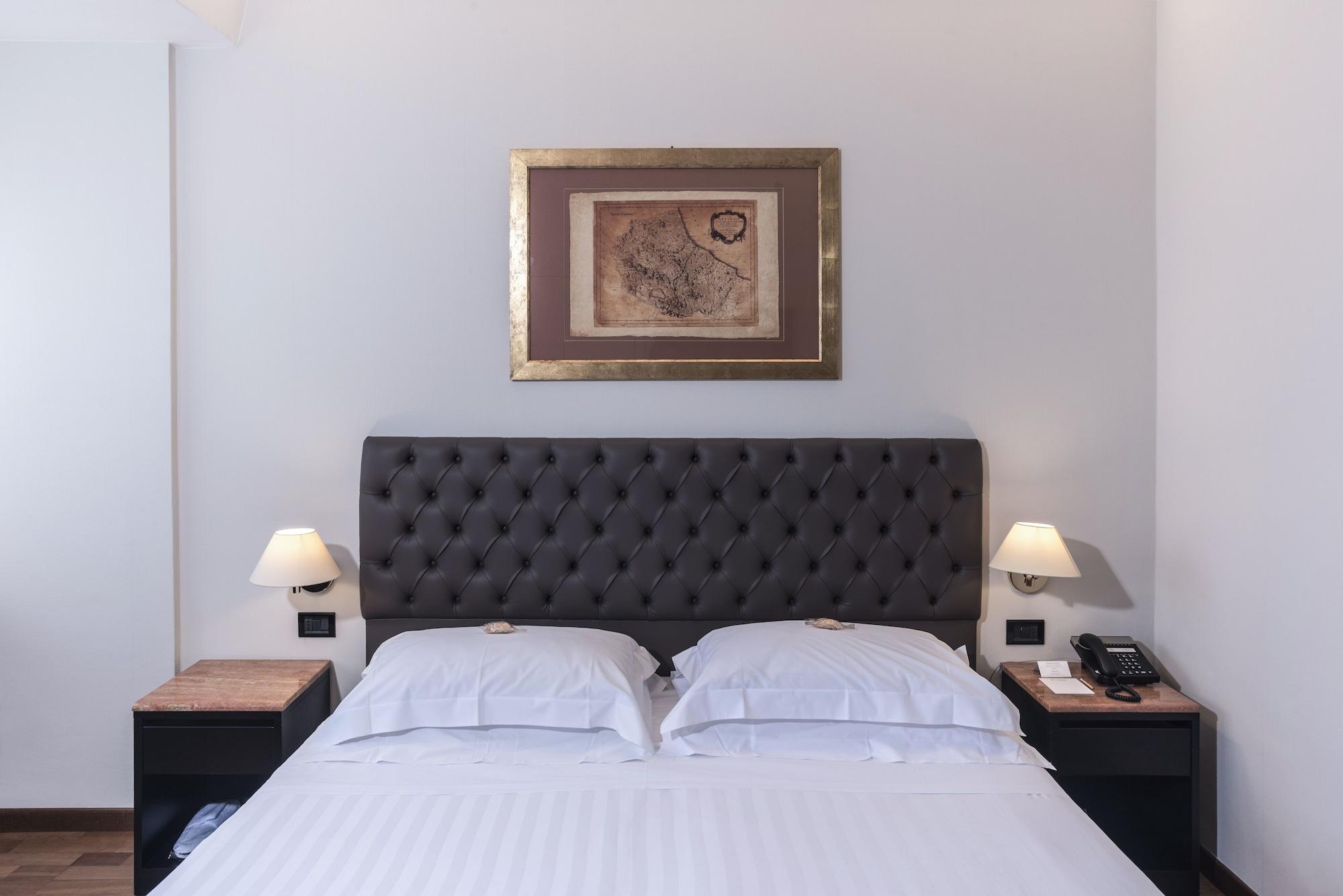 Hotel Plaza Pescara Ngoại thất bức ảnh