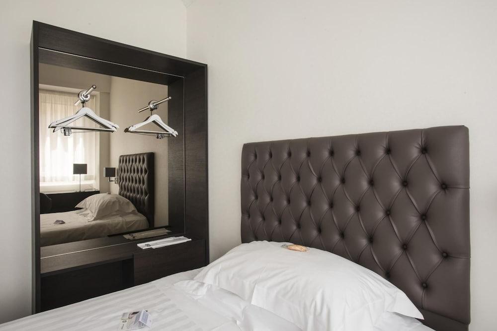 Hotel Plaza Pescara Ngoại thất bức ảnh
