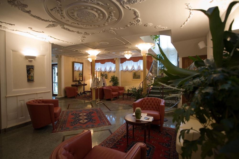 Hotel Plaza Pescara Ngoại thất bức ảnh