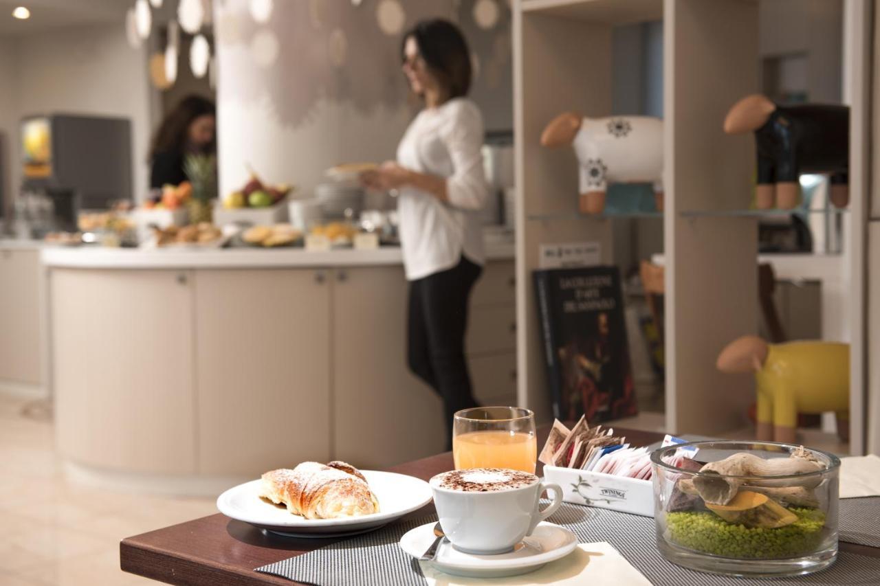 Hotel Plaza Pescara Ngoại thất bức ảnh