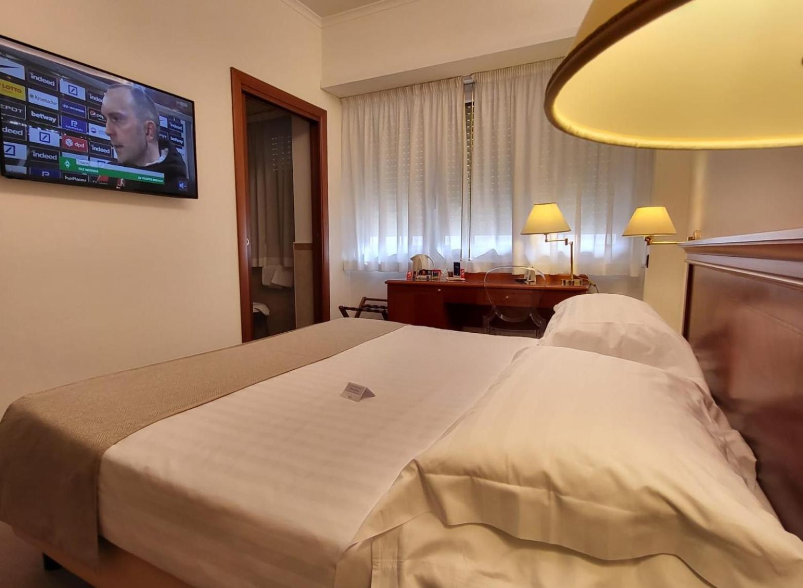 Hotel Plaza Pescara Ngoại thất bức ảnh